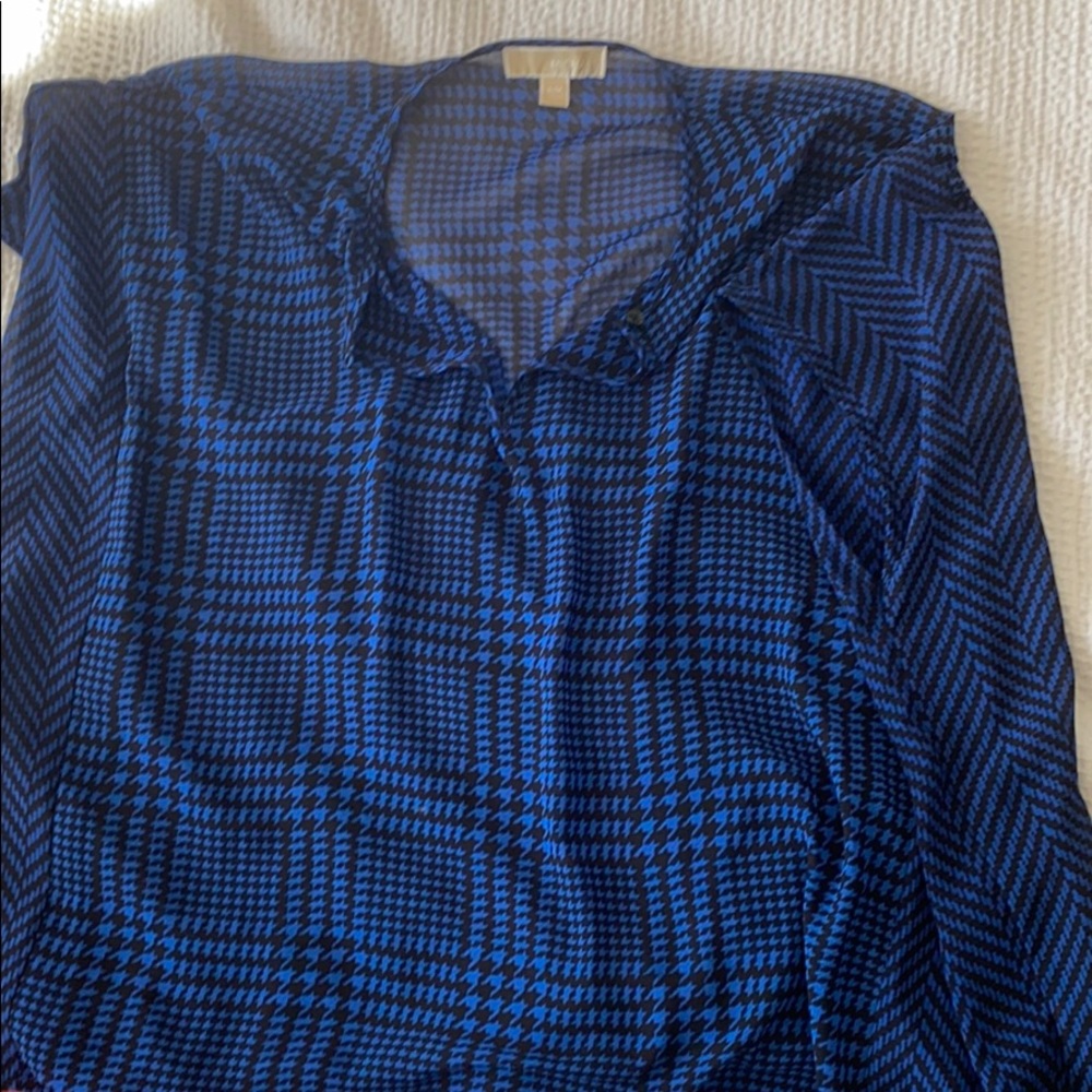 Blue blouse